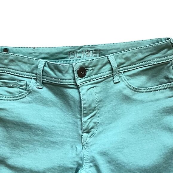 DL1961 Amanda Stretch Jeans - Picture 13 of 13